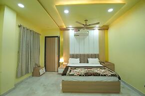 Rajkumar Garden & Resort