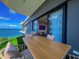 Ocean Breeze Luxury Apartments