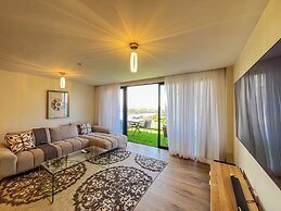 Ocean Breeze Luxury Apartments