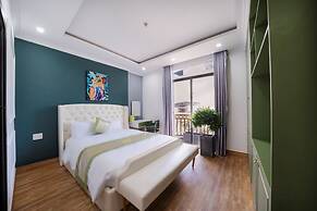 Chiori Seaside Hotel Da Nang