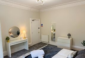 Panoramic View - Garden - Parking - Sleeps 6
