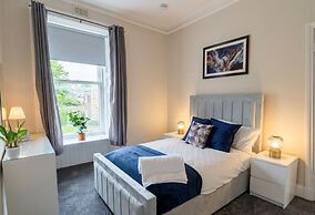 Panoramic View - Garden - Parking - Sleeps 6