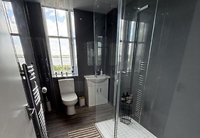 Panoramic View - Garden - Parking - Sleeps 6