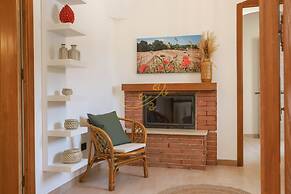 TD Trulli Bruco Large Pool for Family Fun