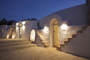 TD Lamiamola Stylish Trulli & Lamie With Pool