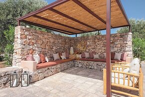 TD Trulli Chiara Tastefully Decorated With Pool