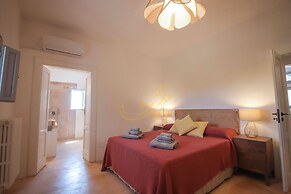TD Trulli Chiara Tastefully Decorated With Pool