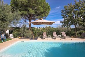 TD Trulli Tortorella With Nature Pool & Sauna