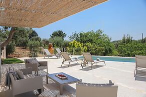 TD Casa Lulù Panoramic Pool Over Med/scrub