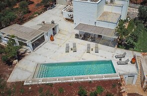 TD Casa Lulù Panoramic Pool Over Med/scrub