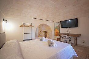TD Trullo Titiro Vineyard, Wine Cellar & Pool