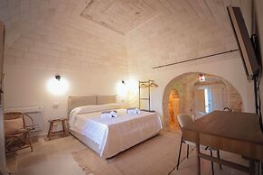 TD Trullo Titiro Vineyard, Wine Cellar & Pool