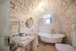 TD Trulli Della Lama Private Trulli With Pool