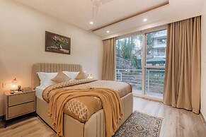 Alaya Stays Pinnacle 3BHK Apartment