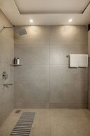 Alaya Stays Pinnacle 3BHK Apartment