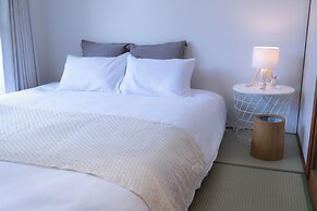 Compact Easy Stay - Budget Nakasu