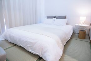 Compact Easy Stay - Budget Nakasu