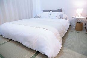 Compact Easy Stay - Budget Nakasu