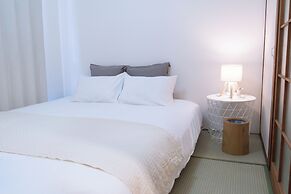Compact Easy Stay - Budget Nakasu