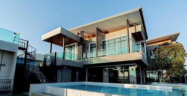 Sky Beach Pool Villa Chanthaburi 1