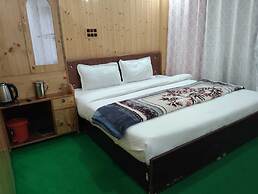 Kaas Home Stay