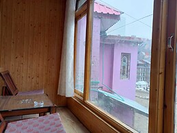 Kaas Home Stay