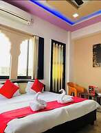 Hotel Pratap Palace