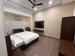 Hotel Pratap Palace