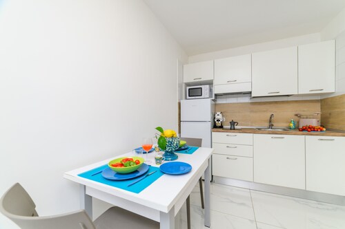 Estate4home - Lily Suite