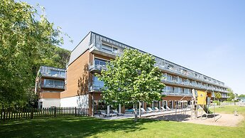 Coastal Apartment Stay for 4