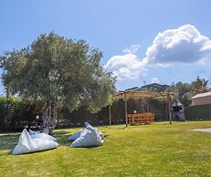 Blue Donkey Villas