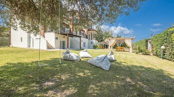 Blue Donkey Villas