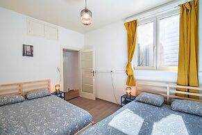 Large Antwerp City Center Apartments2bbkns
