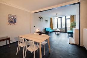2BR City Stay - Grand Central Area