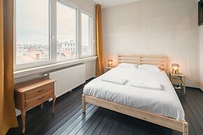 2BR City Stay - Grand Central Area