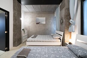 Antwerp Central 1br/7p Apartment