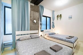 Antwerp Central 1br/7p Apartment
