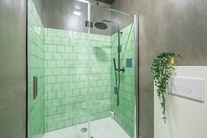 Antwerp Central 1br/7p Apartment