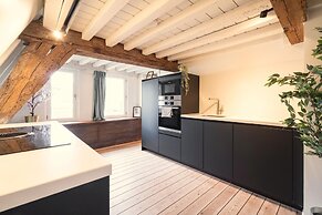 Apartment for 6 With Antwerp City Views