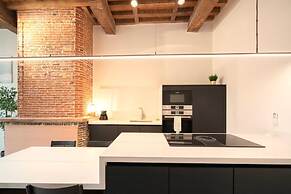 Apartment for 6 With Antwerp City Views