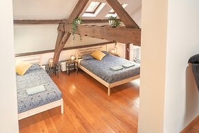 Old Town Lodge Antwerp Apartment