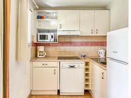 8-guest House Near Mountain Trails