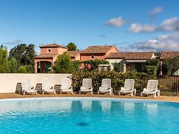 8-guest House Near Mountain Trails