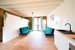 The Industrial Apartments 2bbk Non smk