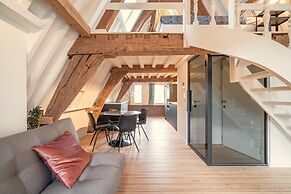 Loft-style Duplex at Hendrik Square