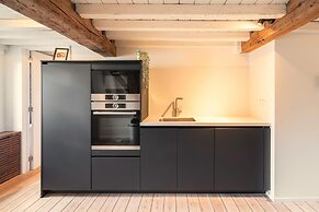 Loft-style Duplex at Hendrik Square