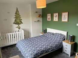 Peak District - Parking - Garden - Bbq - Sleeps 8