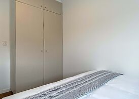w Upscale 2BR w Balcony View in Miraflores