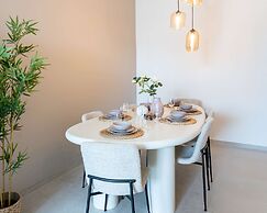 One Lux Stay 1br/ 1BA Antwerp Near Central Station