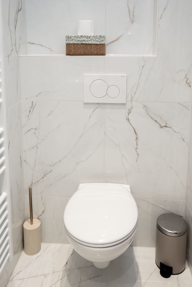 One Lux Stay 1br/ 1BA Antwerp Near Central Station
